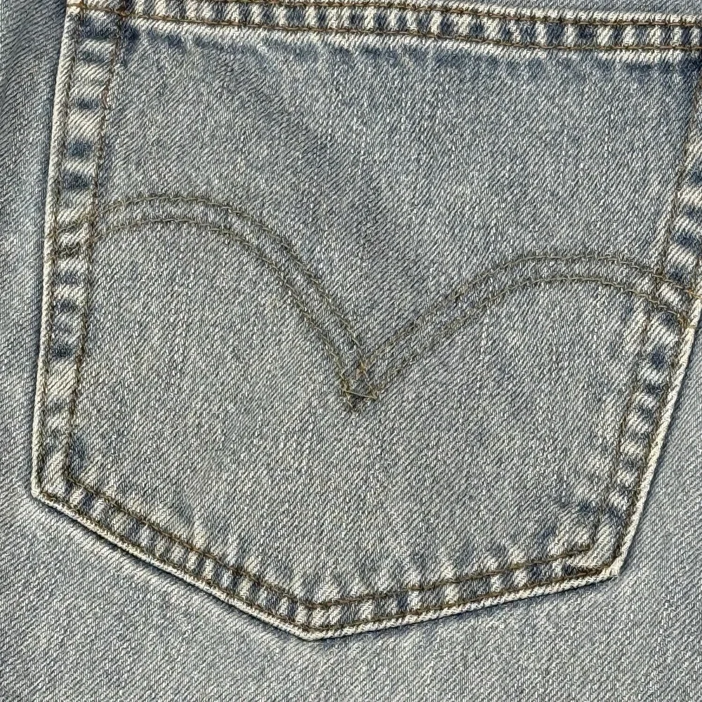 Levi's 505 Stright Fit Straight Leg Jeans Mens 40x32(30) Stonewash